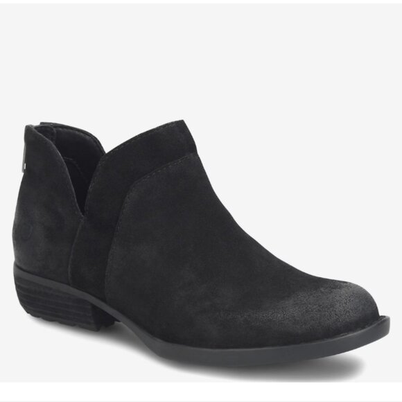 Born Shari Distressed Ankle Bootie Size 6 New - Picture 1 of 8